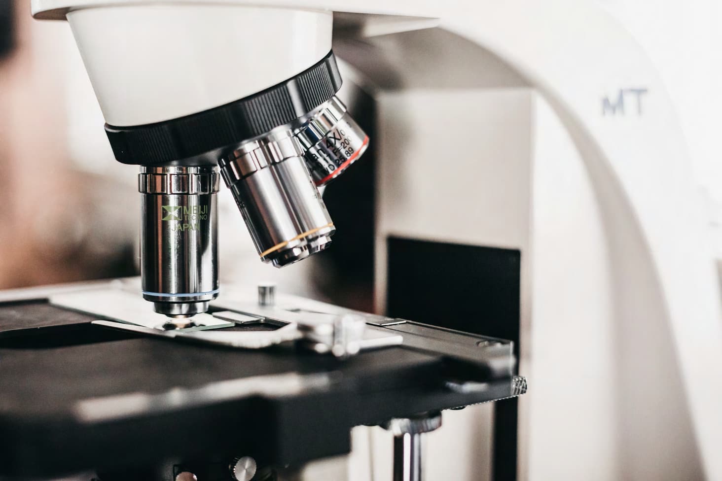 Microscope used in pathogen surveillance